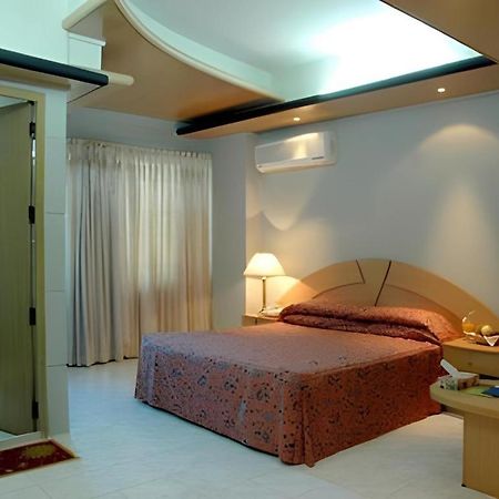 Hotel Tower Inn, Chittagong Extérieur photo