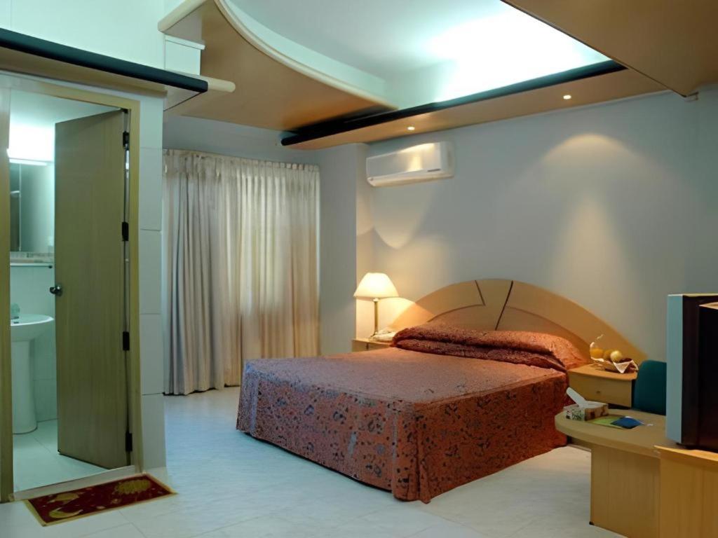 Hotel Tower Inn, Chittagong Extérieur photo