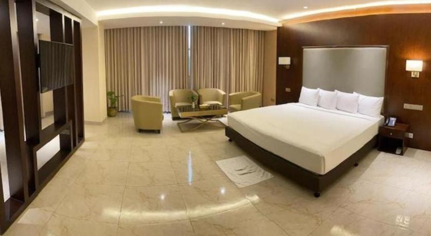 Hotel Tower Inn, Chittagong Extérieur photo